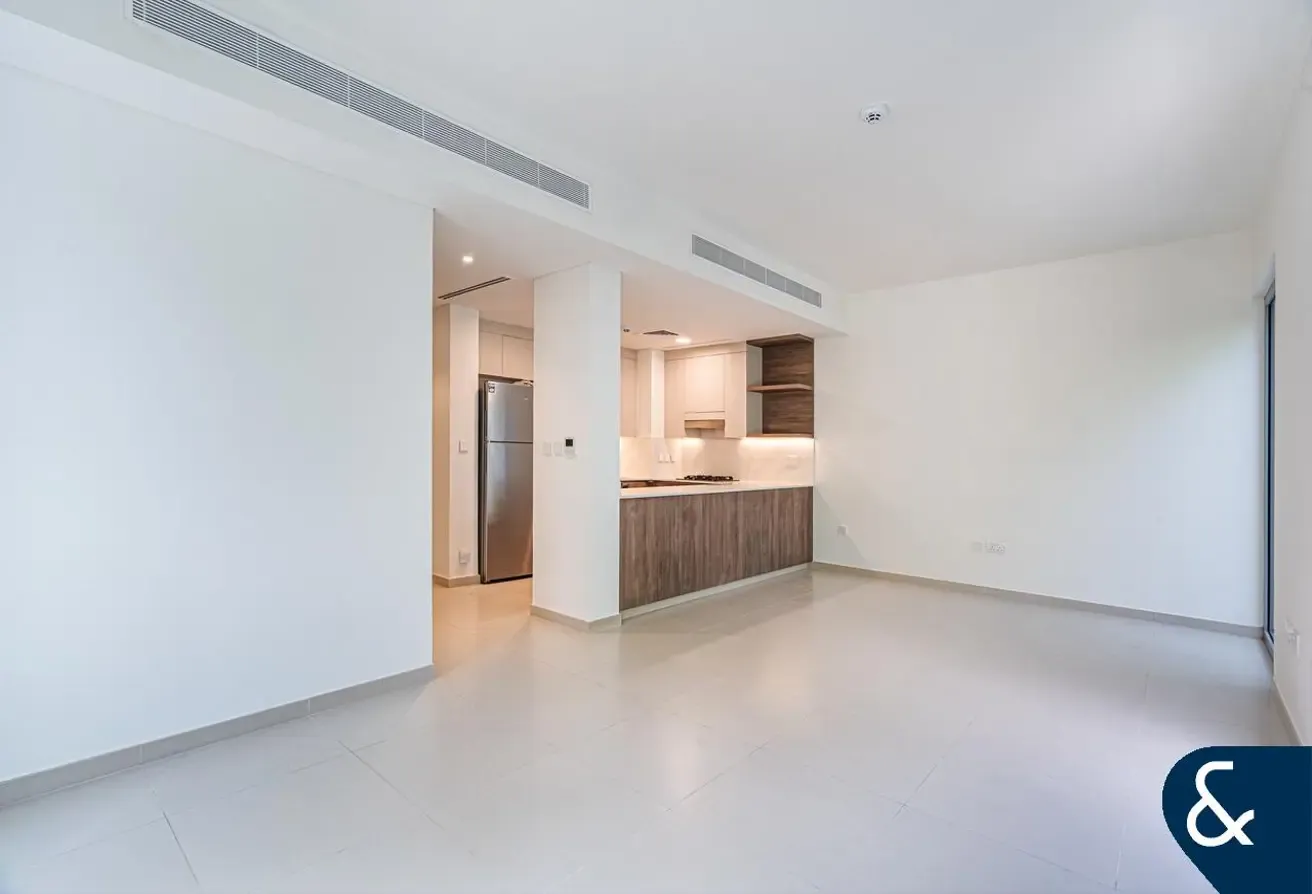 Single Row 4 Bed | Phase A | Prime Location
