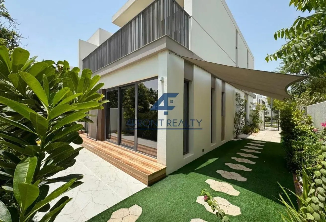 Ideal Family home | Quiet Location | Corner