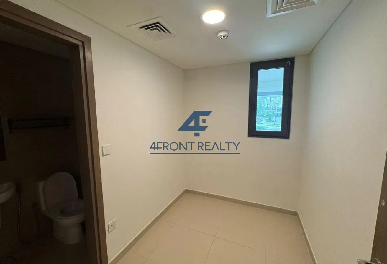 Ideal Family home | Quiet Location | Corner