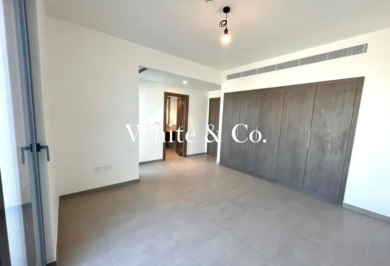 Extended Plot & Master | Enclosed kitchen