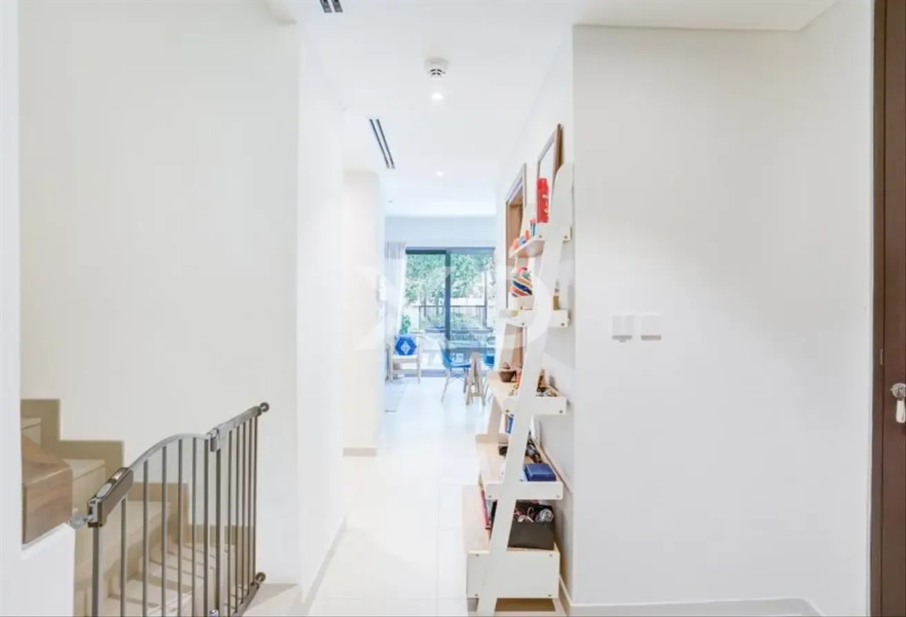 Single Row| Landscaped |Close to Amenities