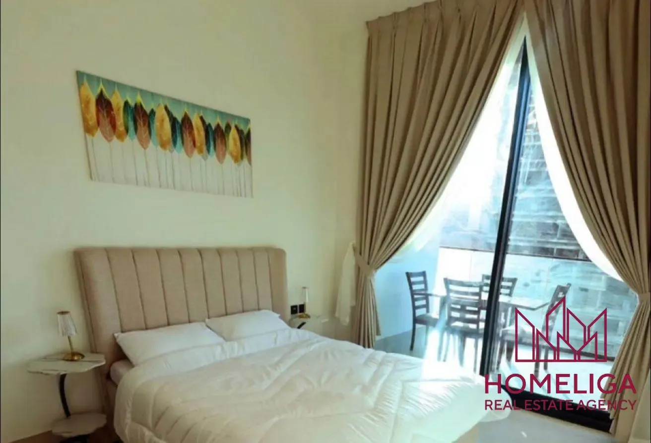 Fully Furnished | Vacant | Contemporary Living
