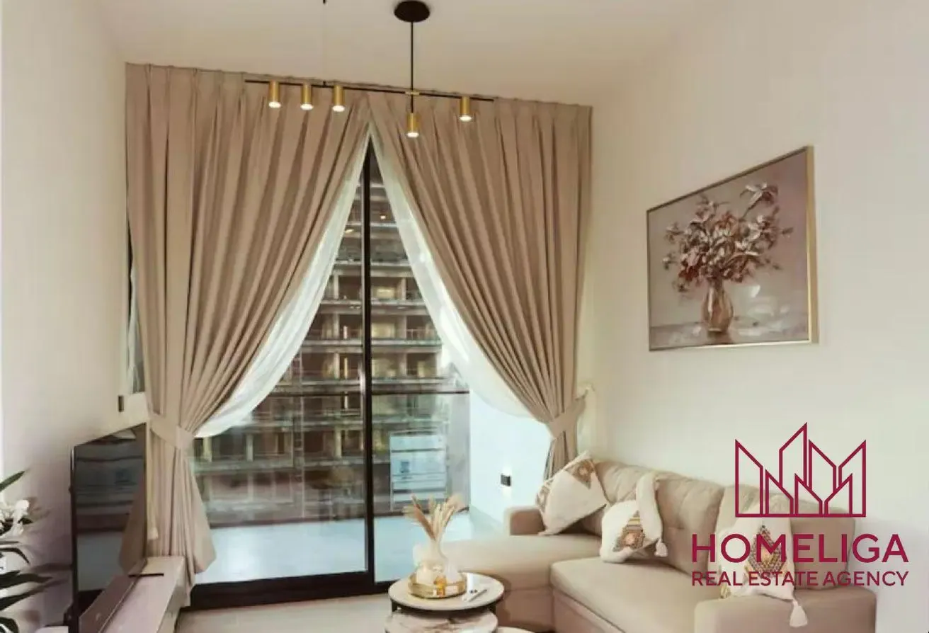 Fully Furnished | Vacant | Contemporary Living