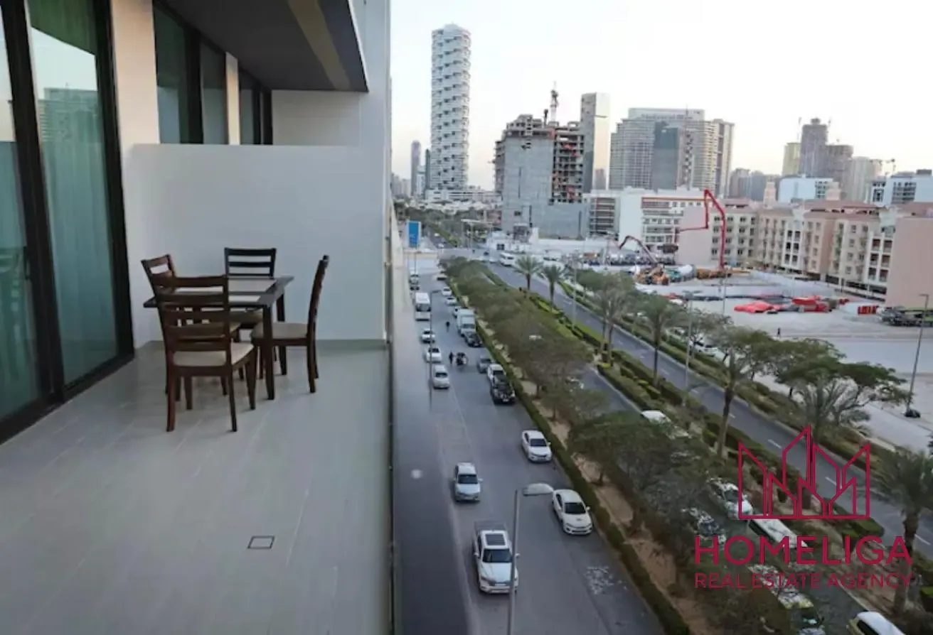Fully Furnished | Vacant | Contemporary Living
