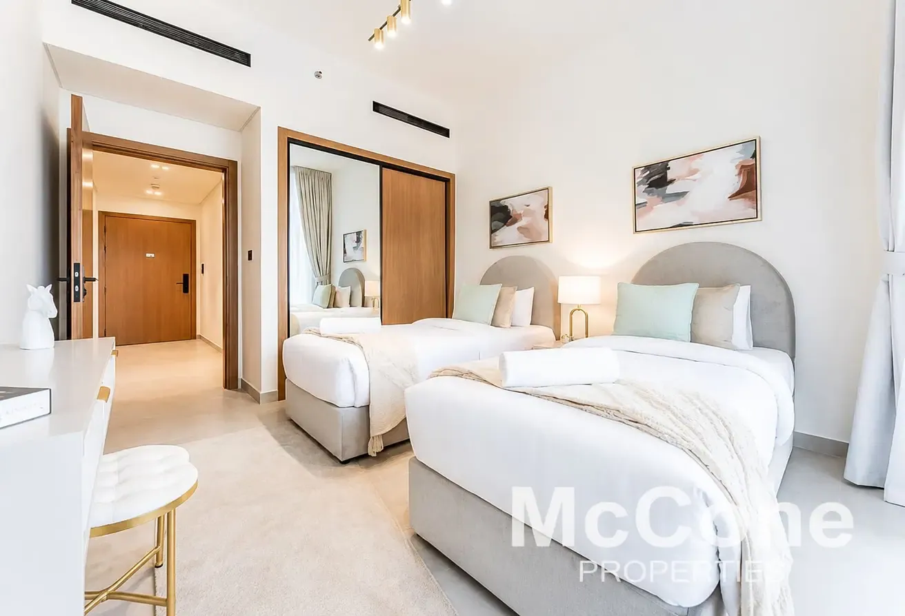 Furnished | Private Pool | Pool View