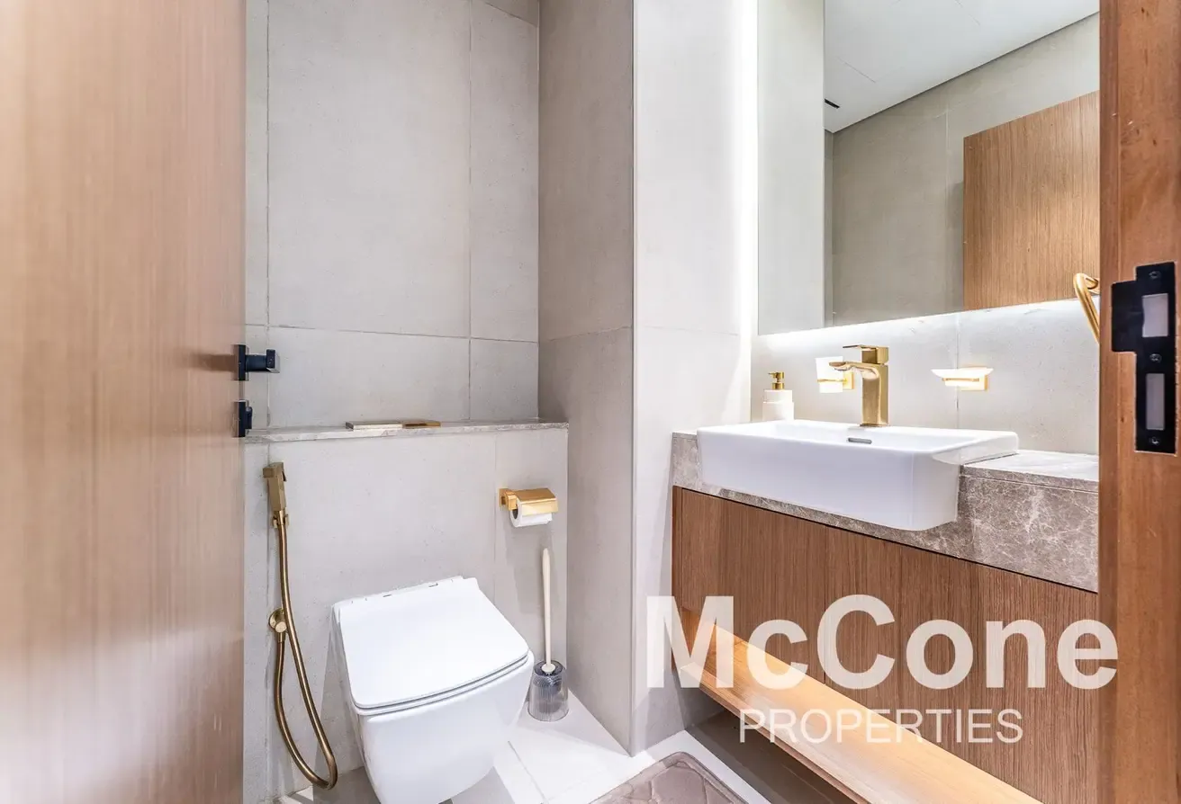 Fully Furnished | Pool View | Bright Unit