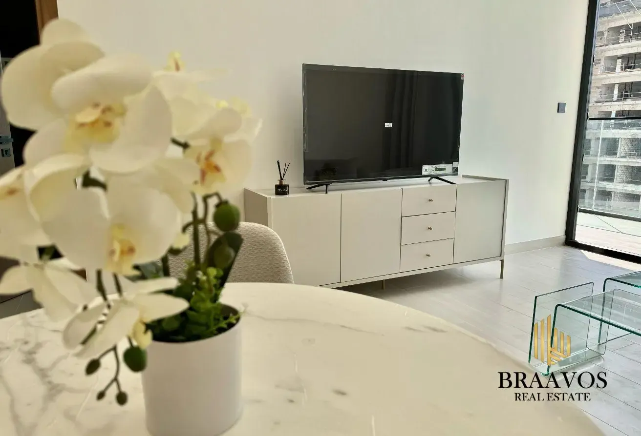 VACANT | FURNISHED | CALL NOW