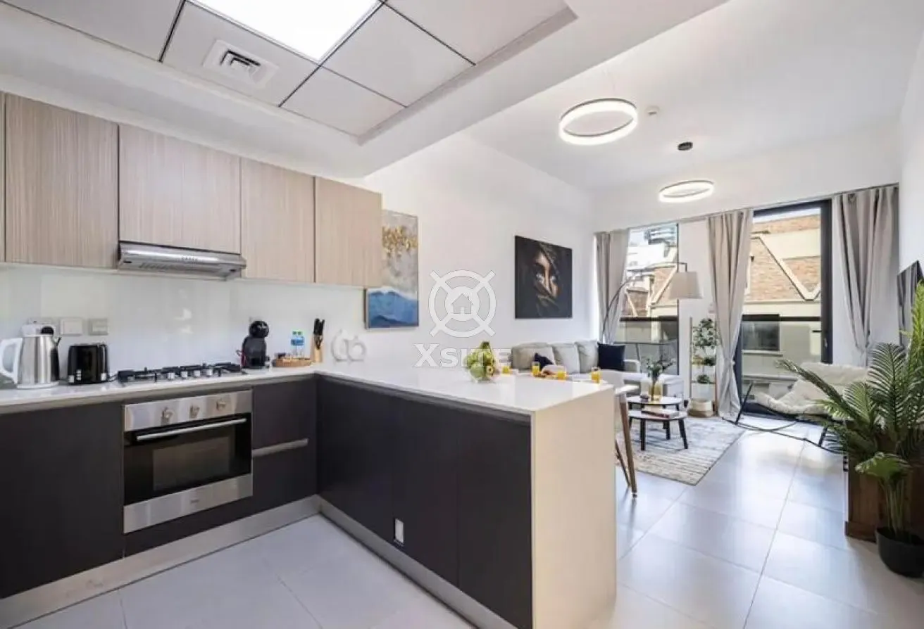 Lavish 1 BR | Fully Furnished | Community View