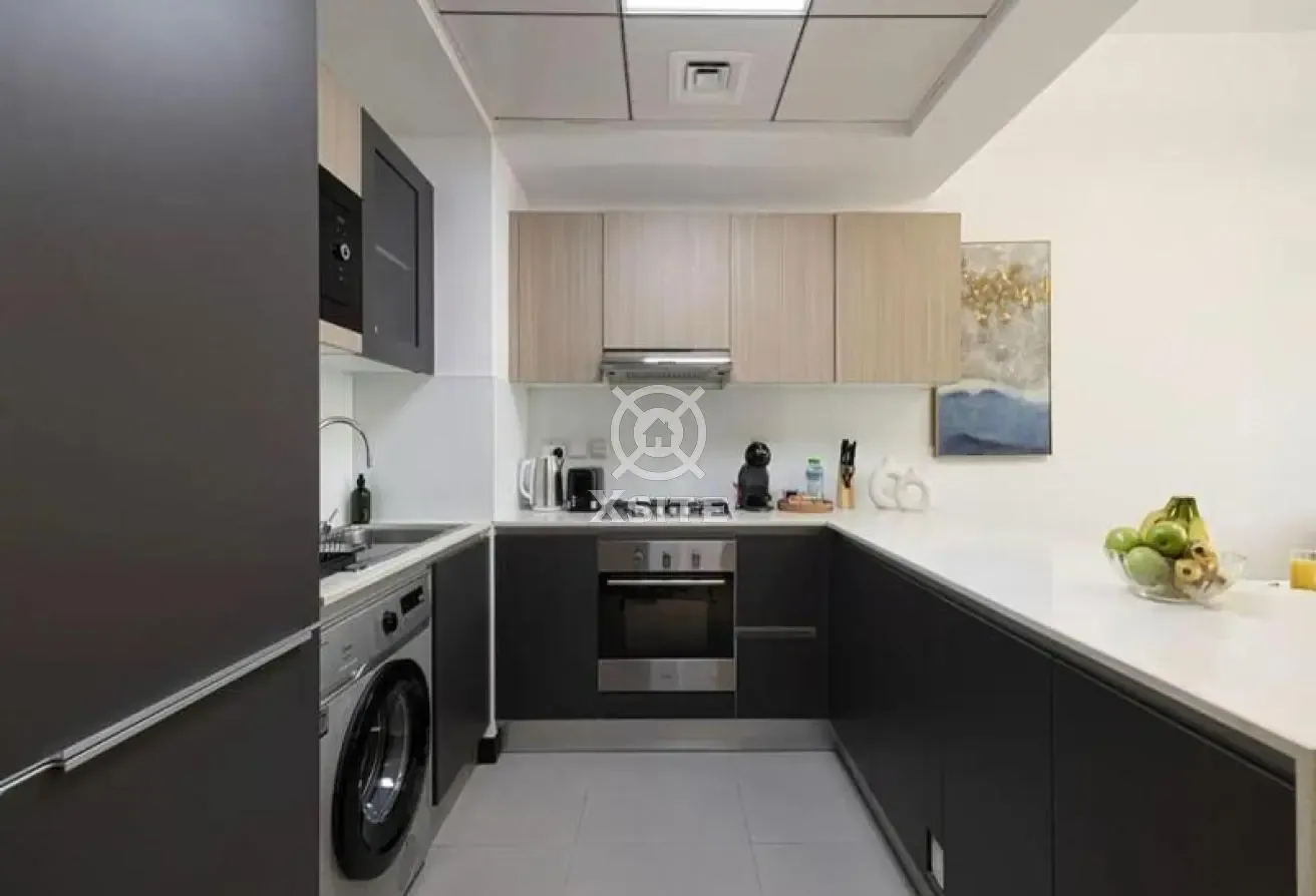 Lavish 1 BR | Fully Furnished | Community View