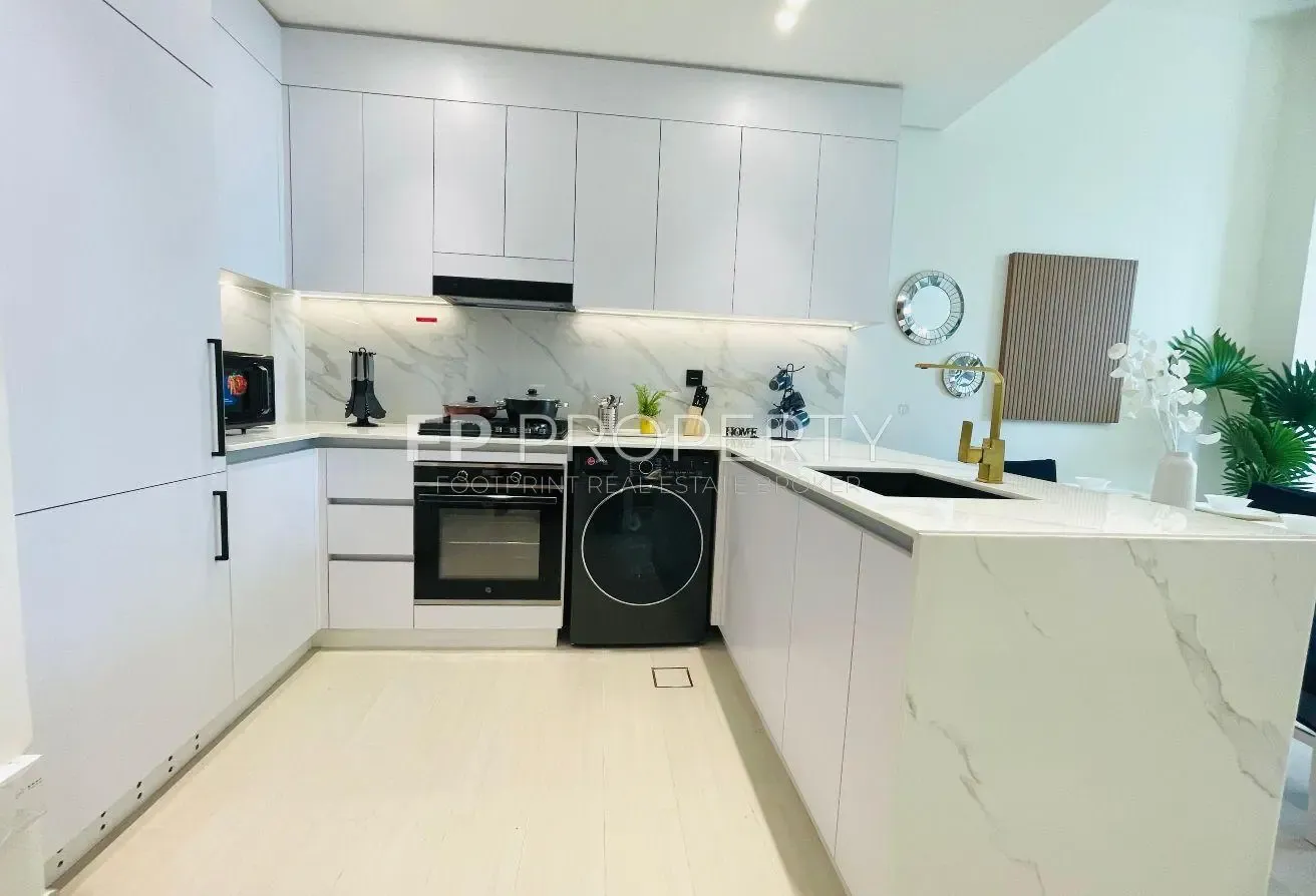 MODREN FULLY FURNISHED 1BHK / PRIME LOCATION / VAC