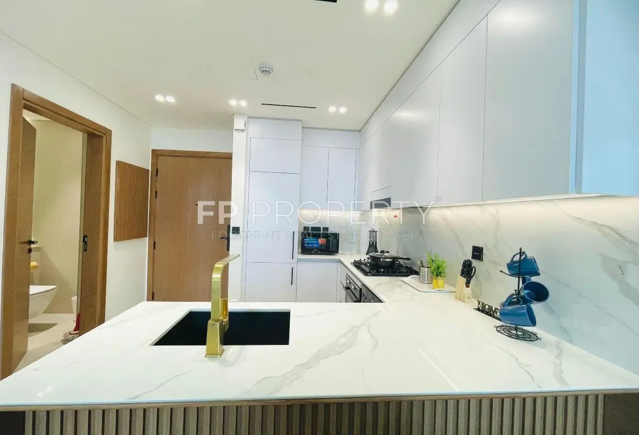 MODREN FULLY FURNISHED 1BHK / PRIME LOCATION / VAC