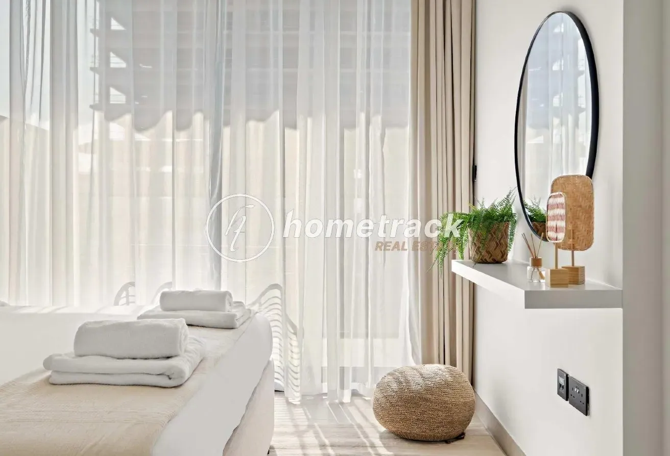 Luxury 1BR | Modern Layout | Premium Amenities