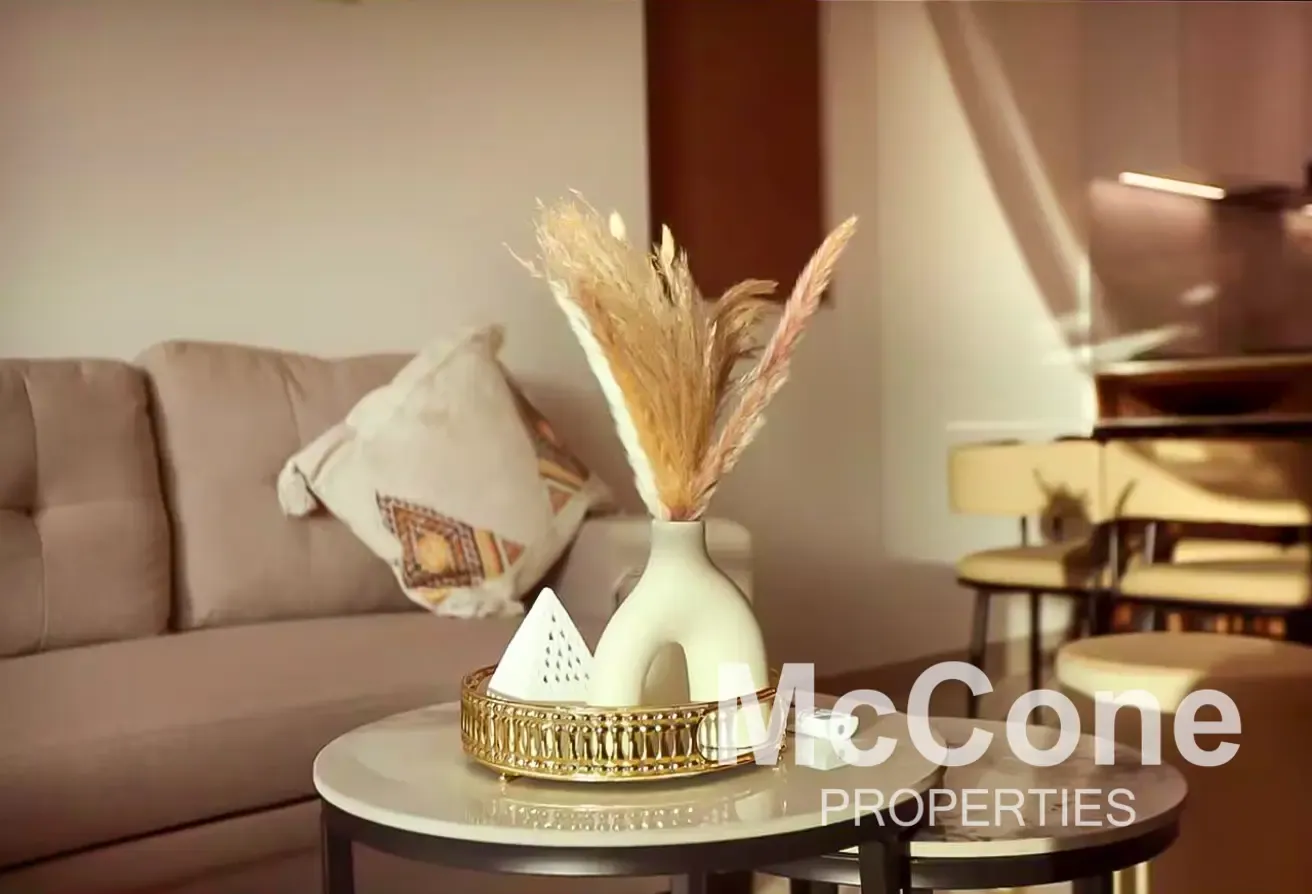 Fully Furnished | Vacant | Modern