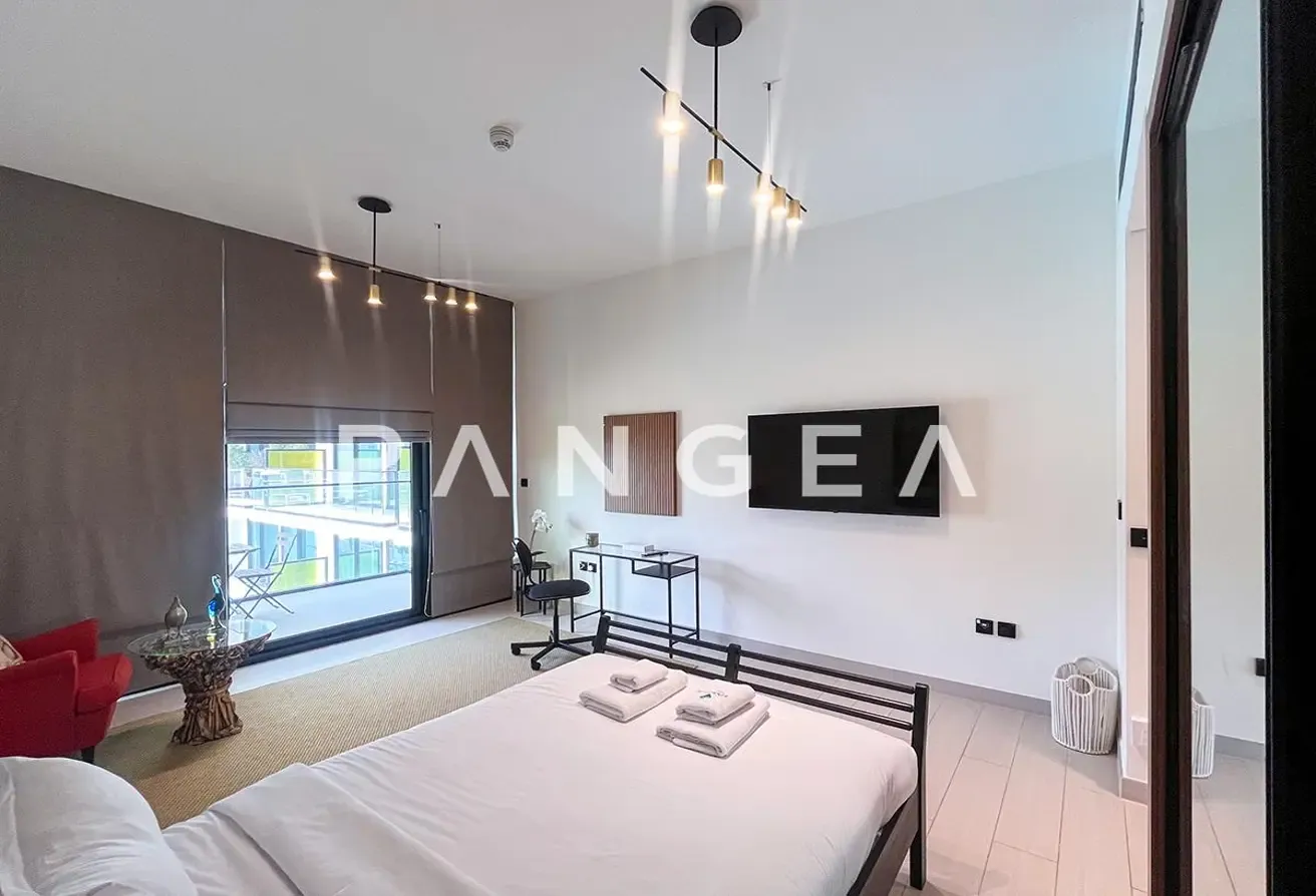 Furnished | Swimming Pool View | Vacant