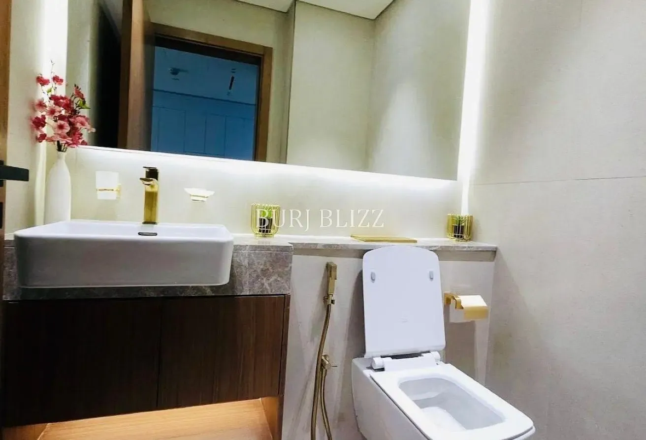 Stunning 1BR | Bright Interiors | Prime Location