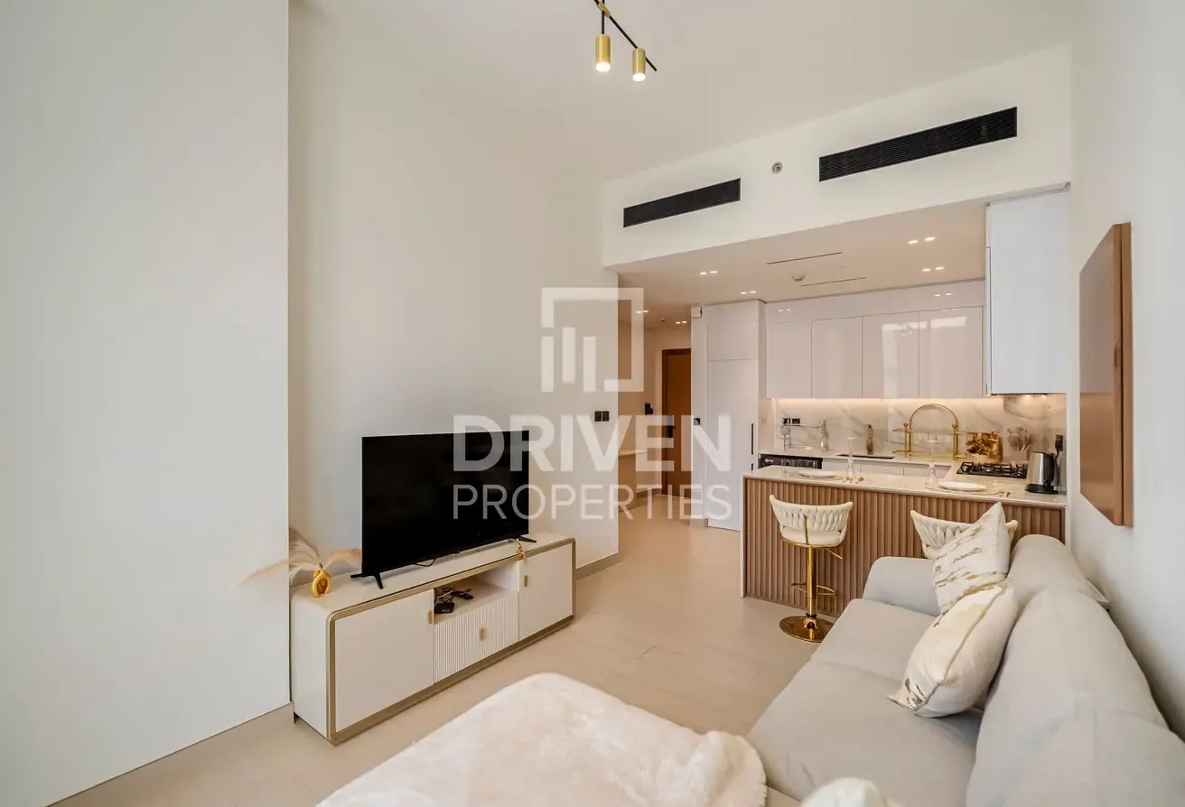 Vacant | Prime Location | Fully Furnished