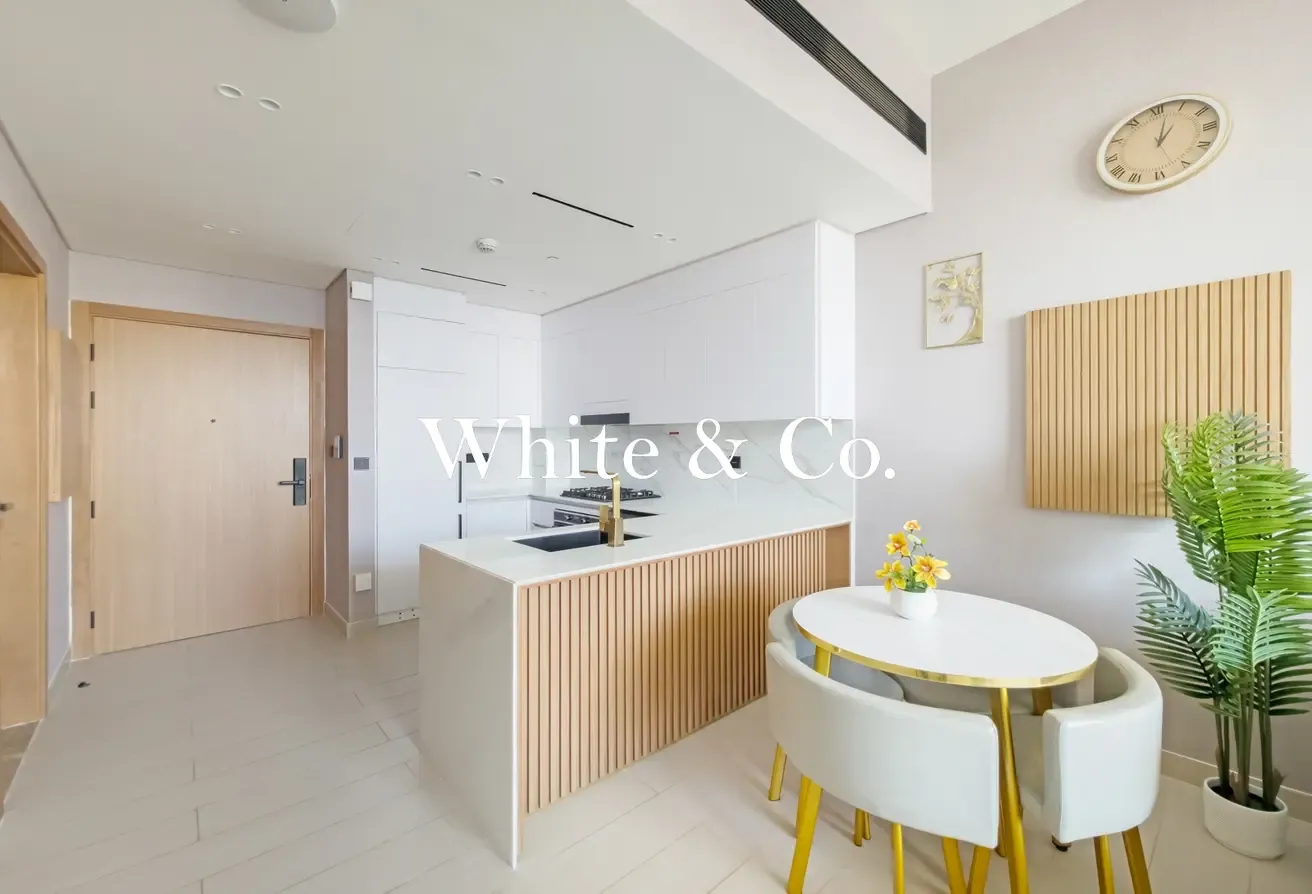 Fully Furnished | High Floor | Spacious