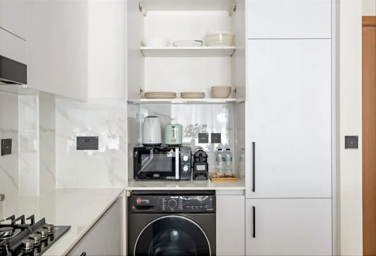 Branded Furnished 1BR I Ready to Move / Vacant