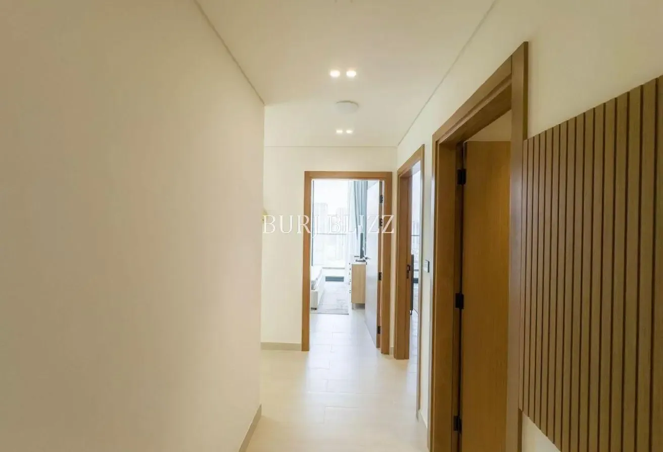 Splendid 2BR Home | Premium Amenities | High Floor