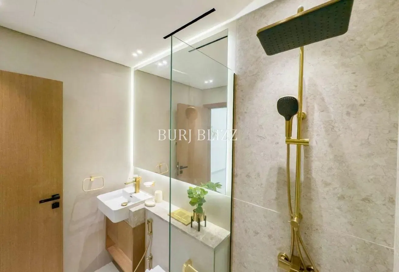 Splendid 2BR Home | Premium Amenities | High Floor