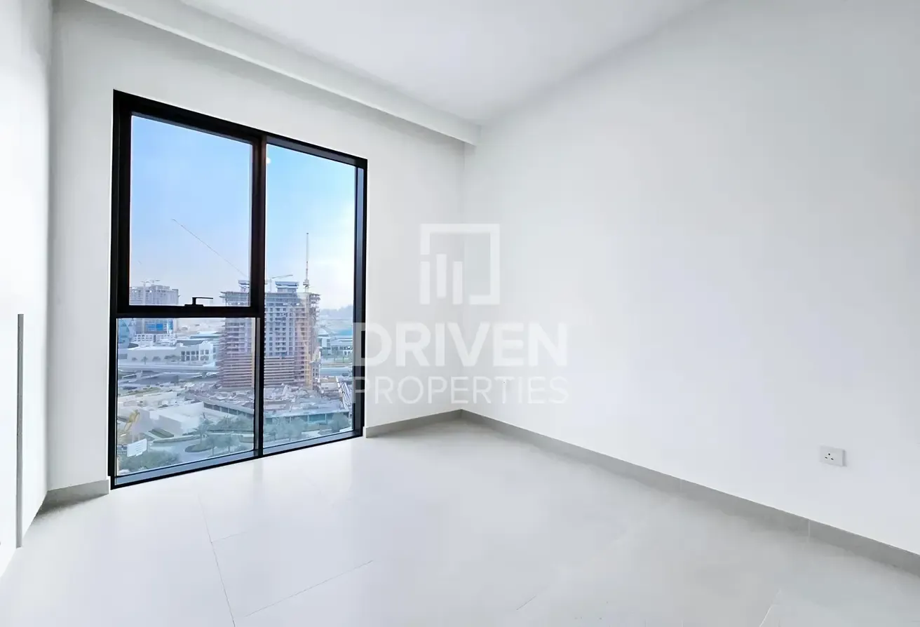 High Floor I Park Views I Ready to Move in