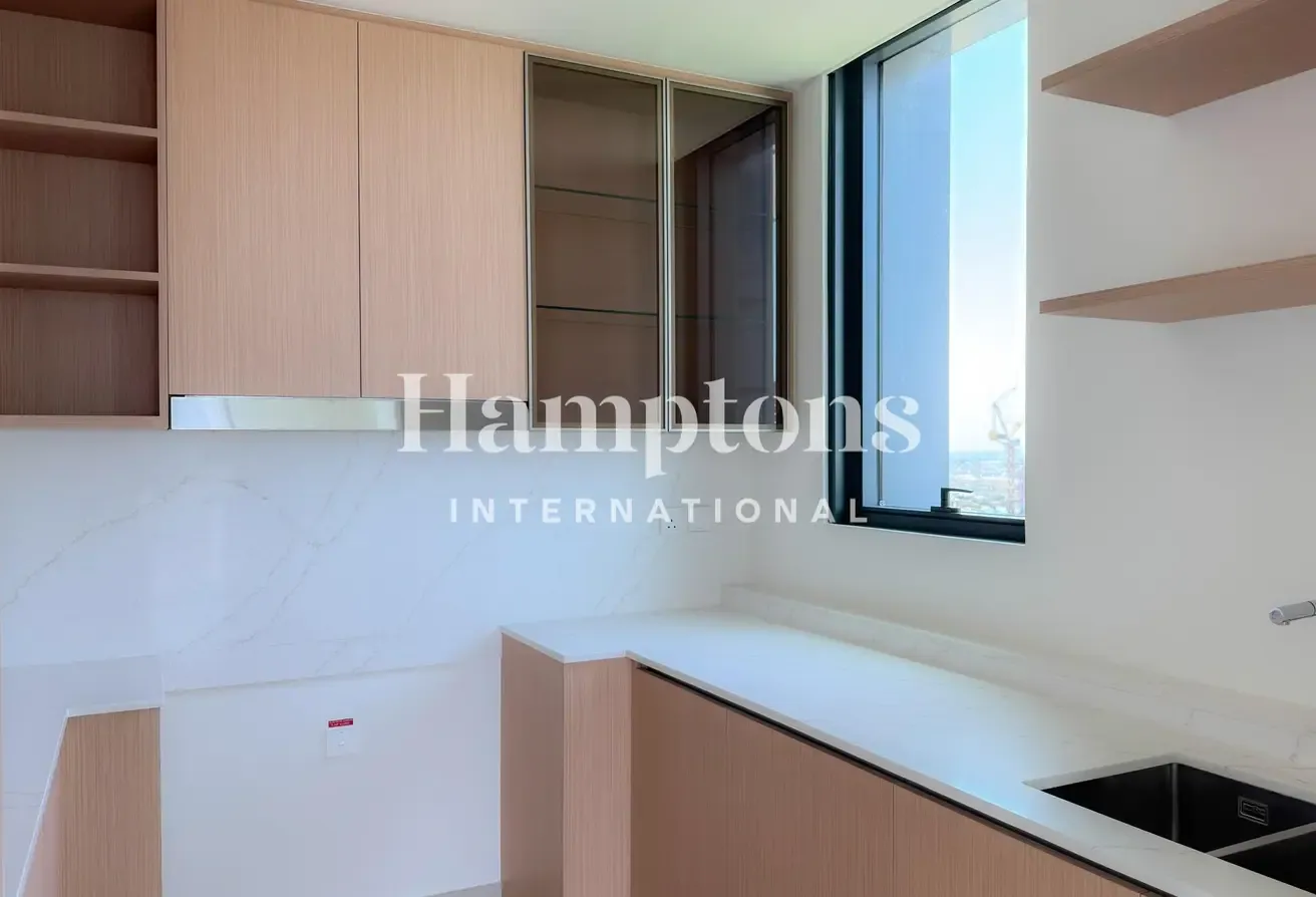Full Park View | Corner Unit | Brand New