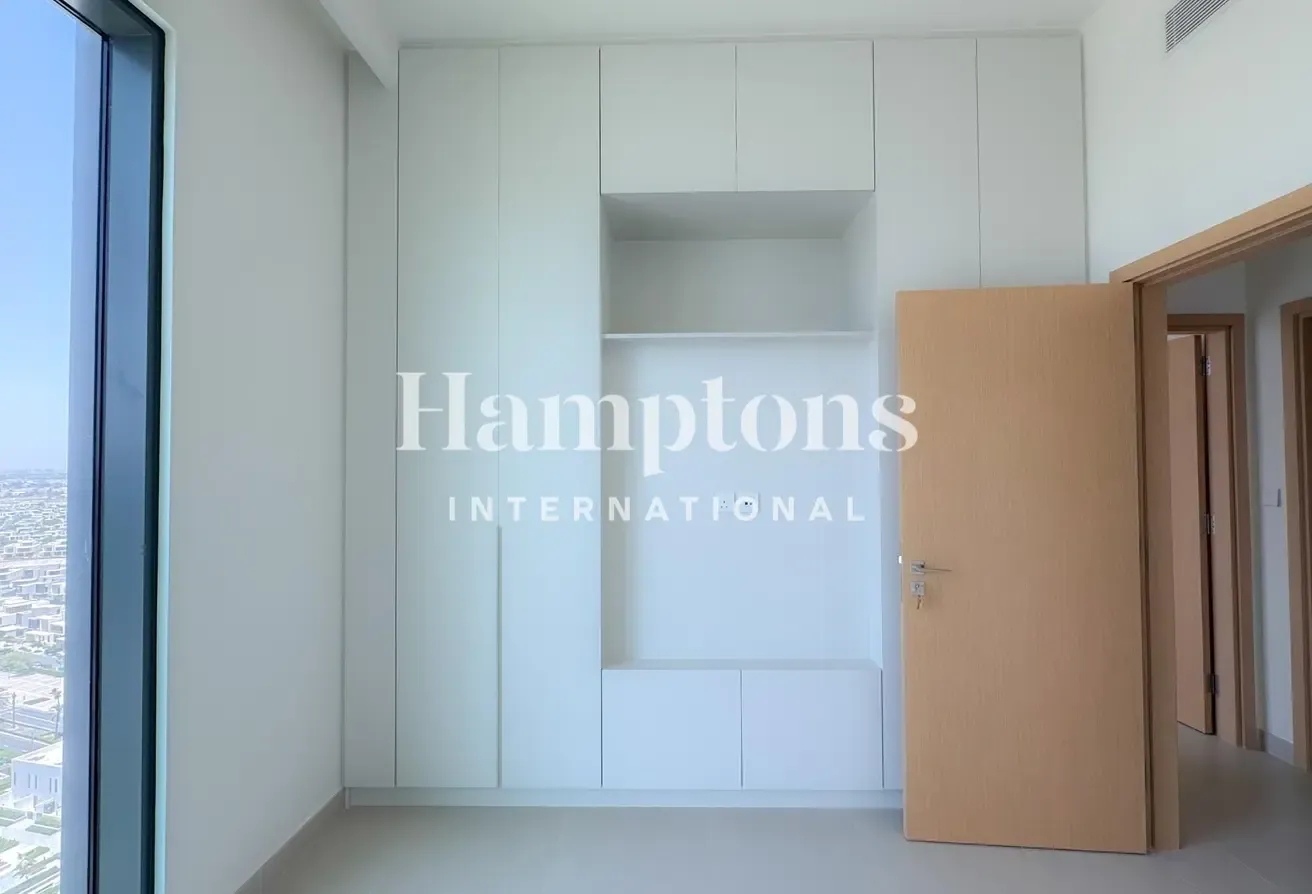 Full Park View | Corner Unit | Brand New