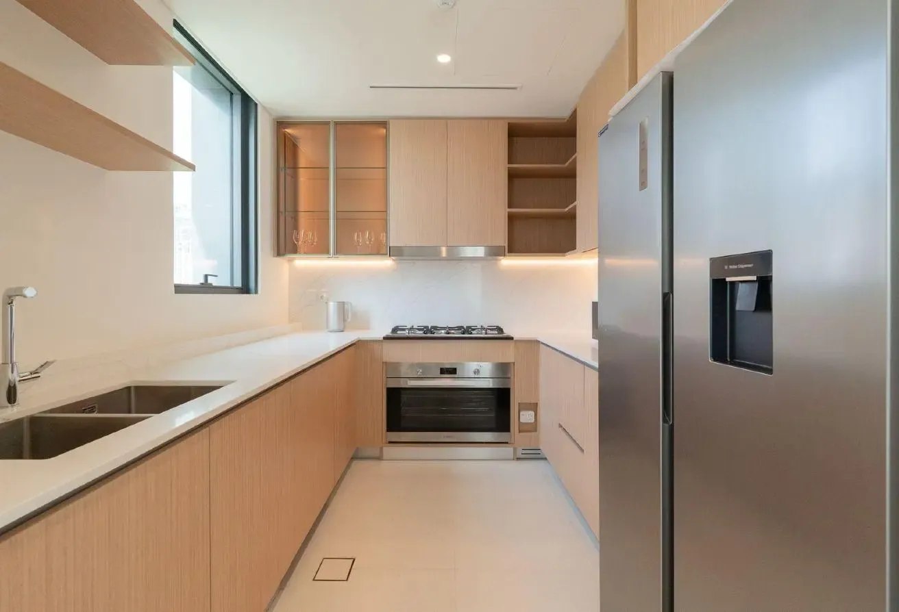 Amazing Amenities l Bright Unit l Great Location