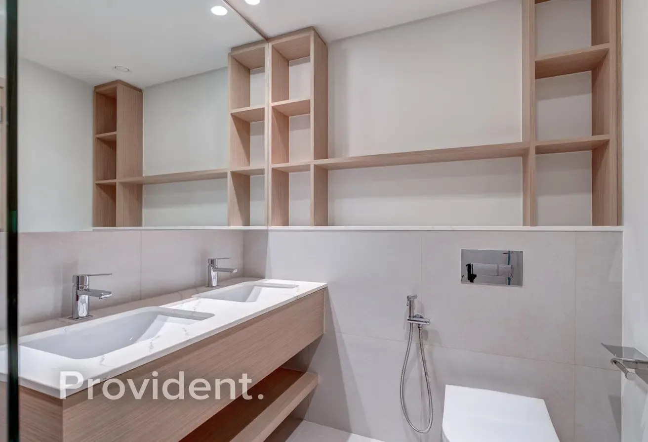 Full Park/Pool View | Bright | Directly on Park