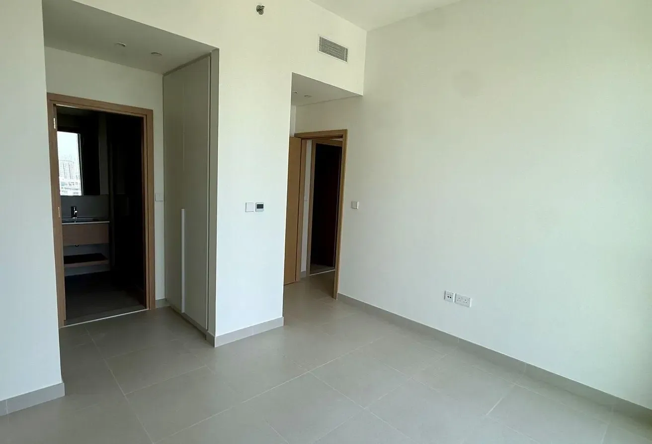 Brand New | Top Floor | Park, City View