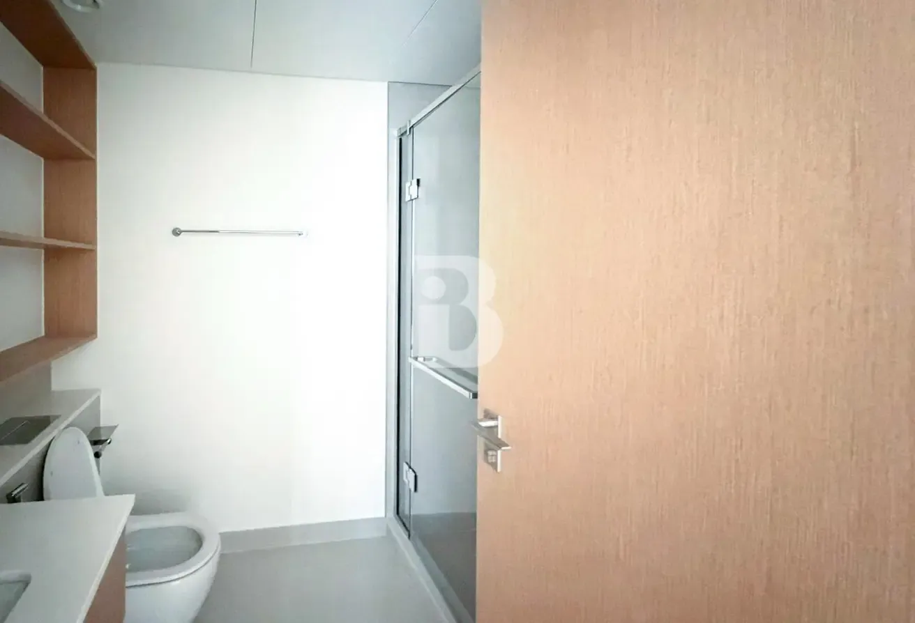 Brand New | Vacant | Spacious Layout