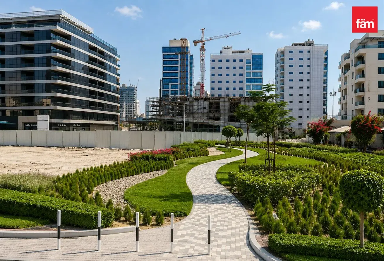 Hotel Plot Freehold | Overlooking Park & Skyline