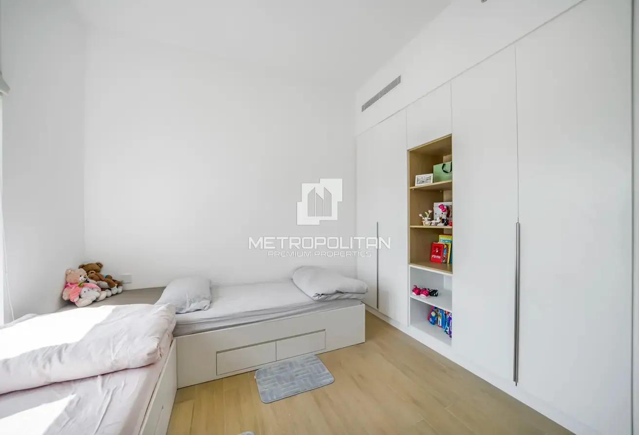 Unobstructed Skyline View | Upgraded and Furnished