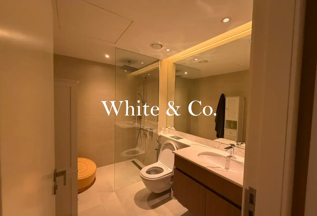 Close to Amenities|Private Access | Vacant