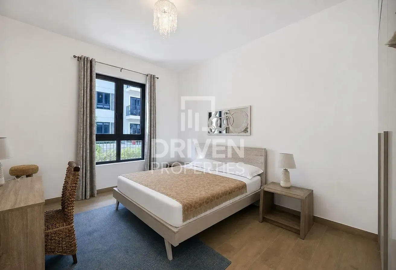 Elegant | Fully Furnished | Beachfront Community
