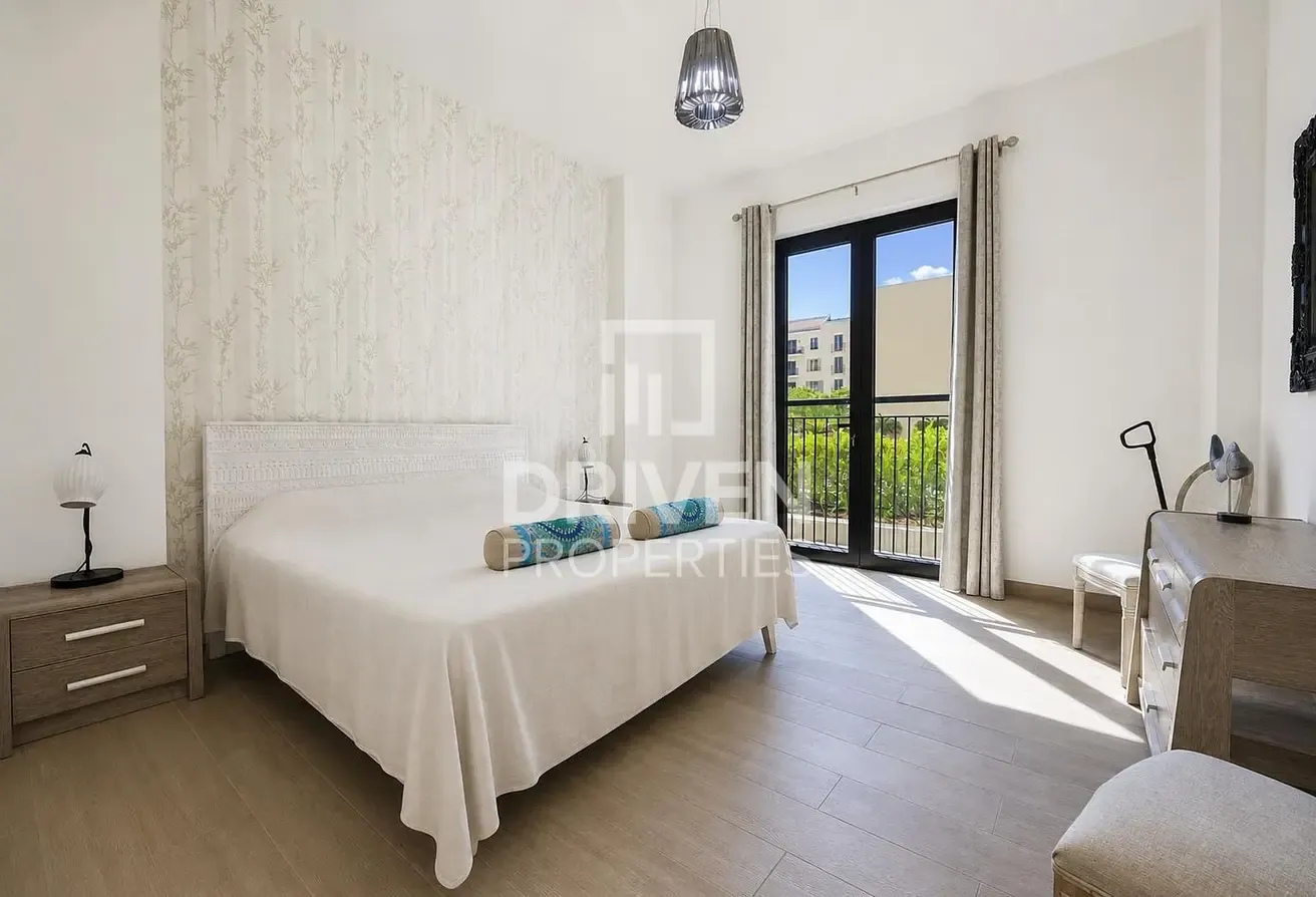 Elegant | Fully Furnished | Beachfront Community