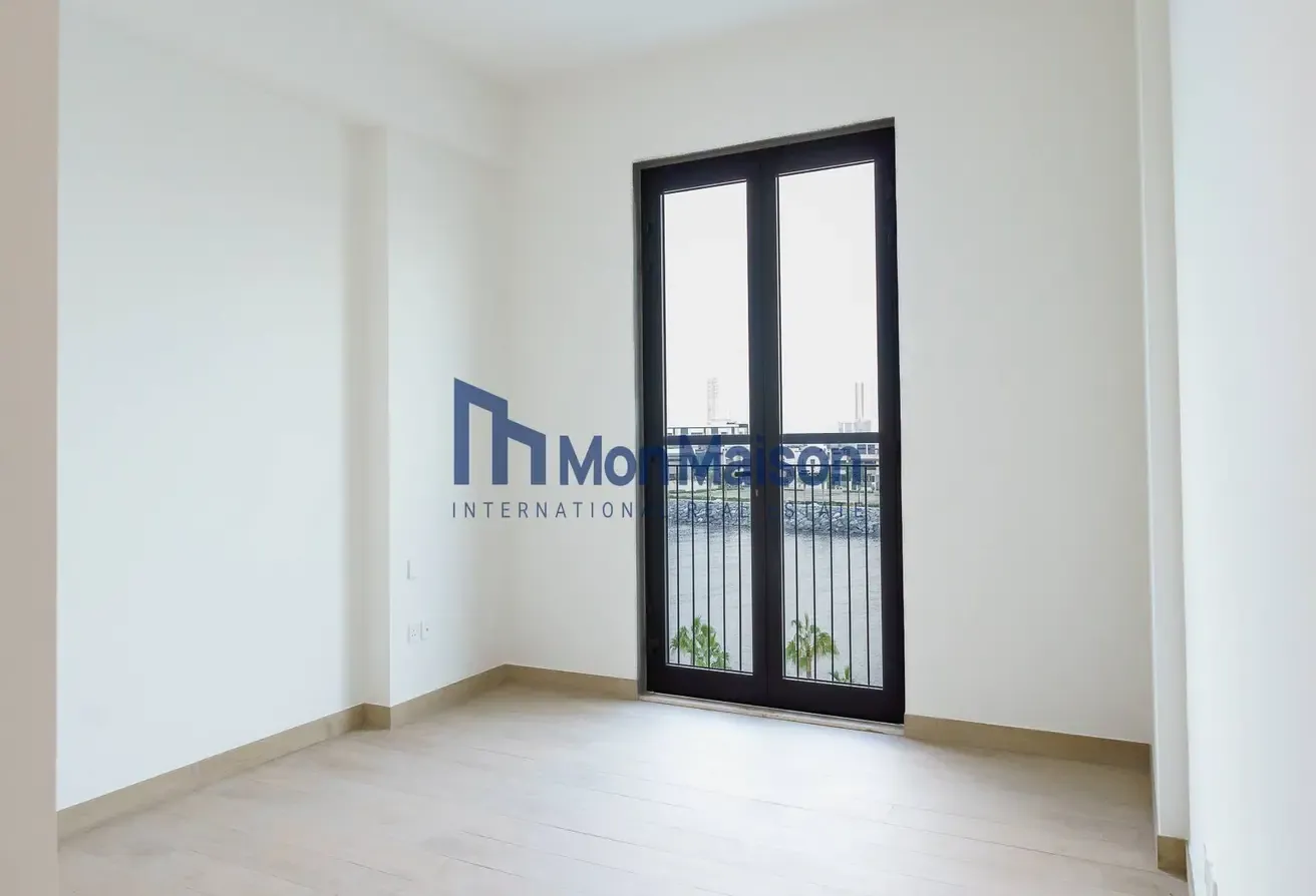 Amazing Sea View | Immaculate | Balcony