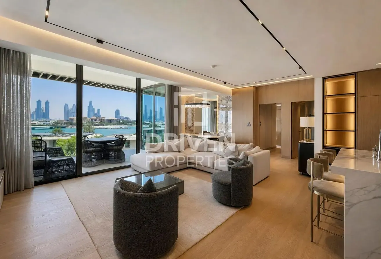 Lowest Price | Vacant | Full Skyline and Sea View