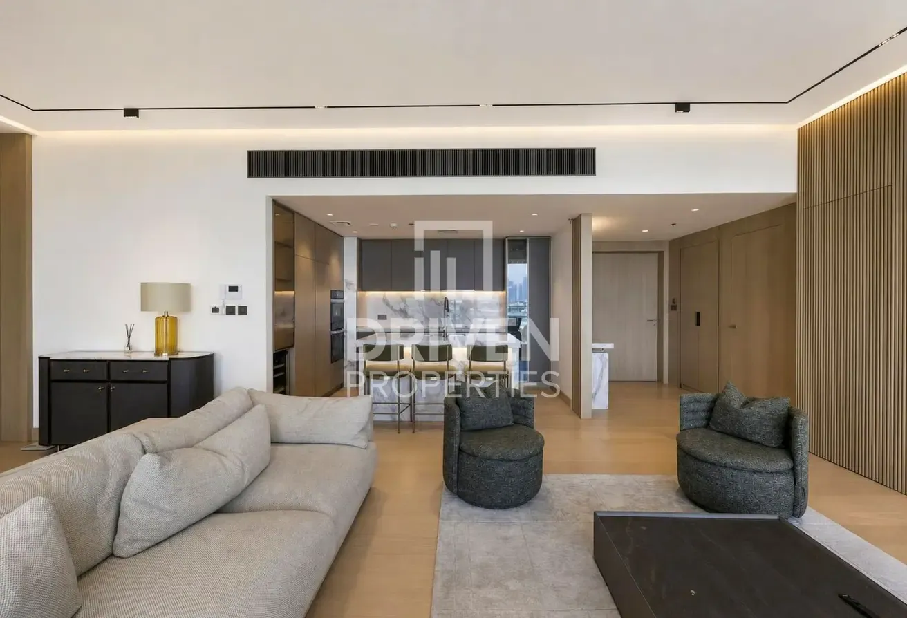 Lowest Price | Vacant | Full Skyline and Sea View
