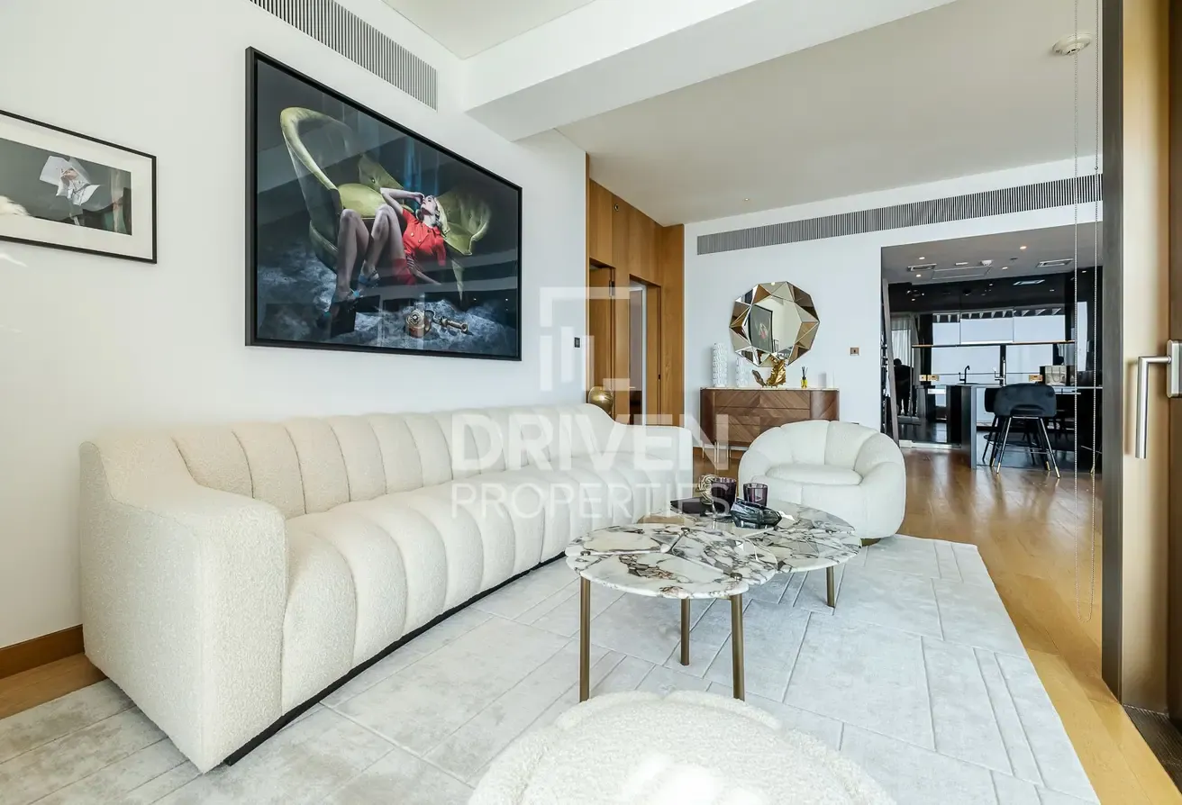 Furnished Apt and High Floor with Partial Sea View