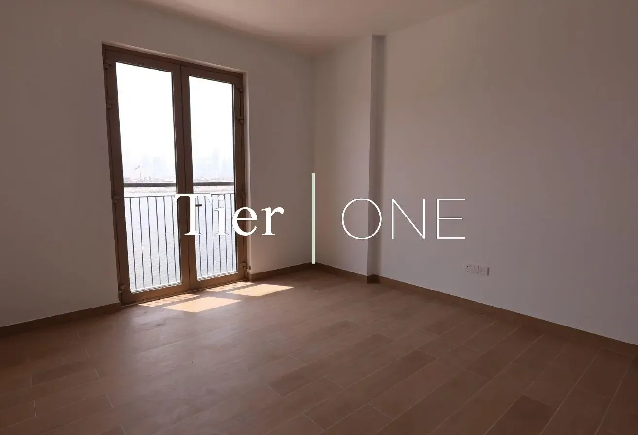 2br Skyline Sea View | Vacant | High Floor