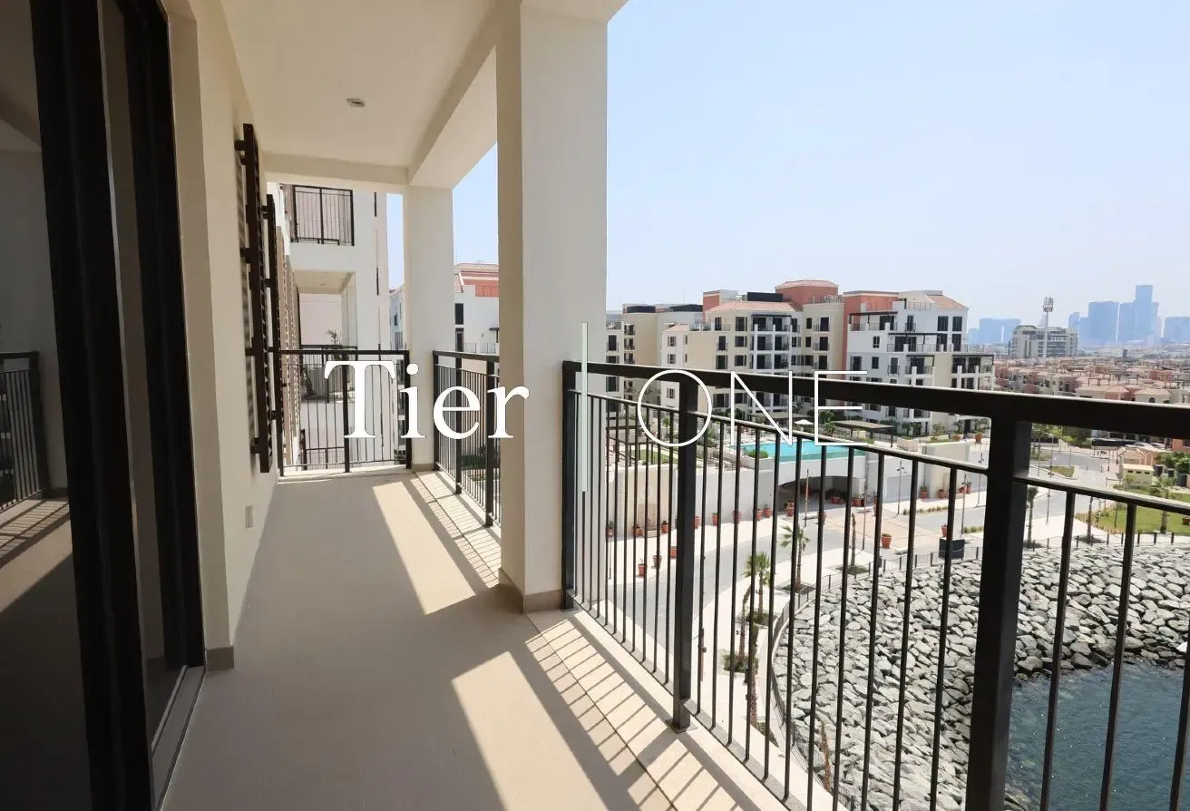 2br Skyline Sea View | Vacant | High Floor
