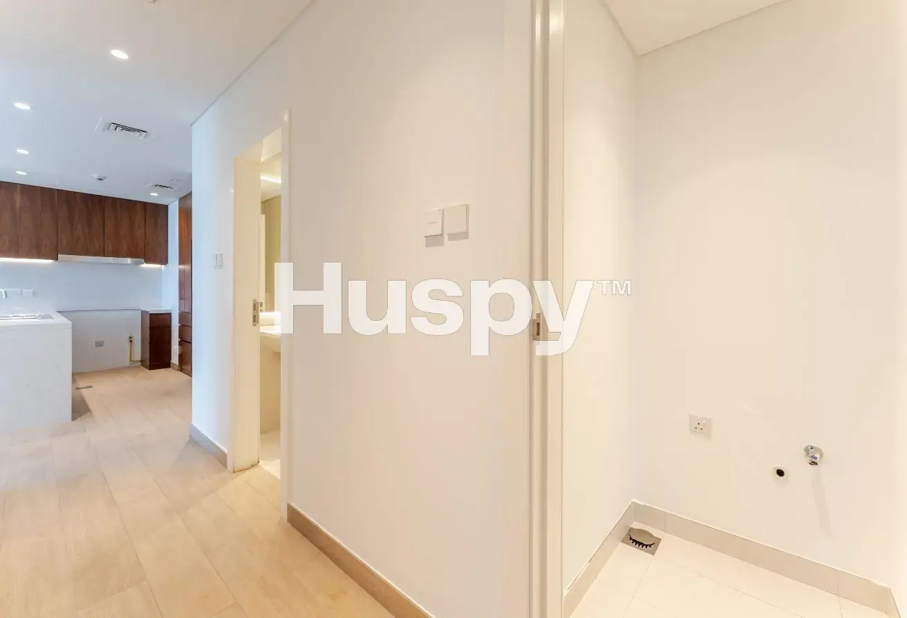 Sea View | Vacant Now | Top Floor