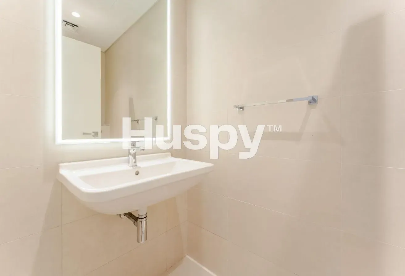 Sea View | Vacant Now | Top Floor