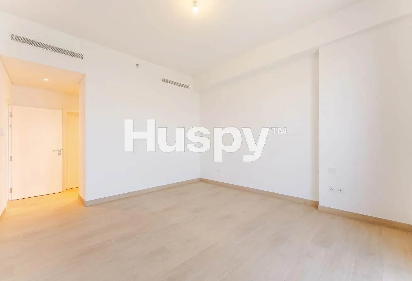 Sea View | Vacant Now | Top Floor