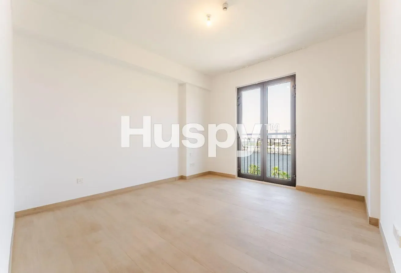 Sea View | Vacant Now | Top Floor