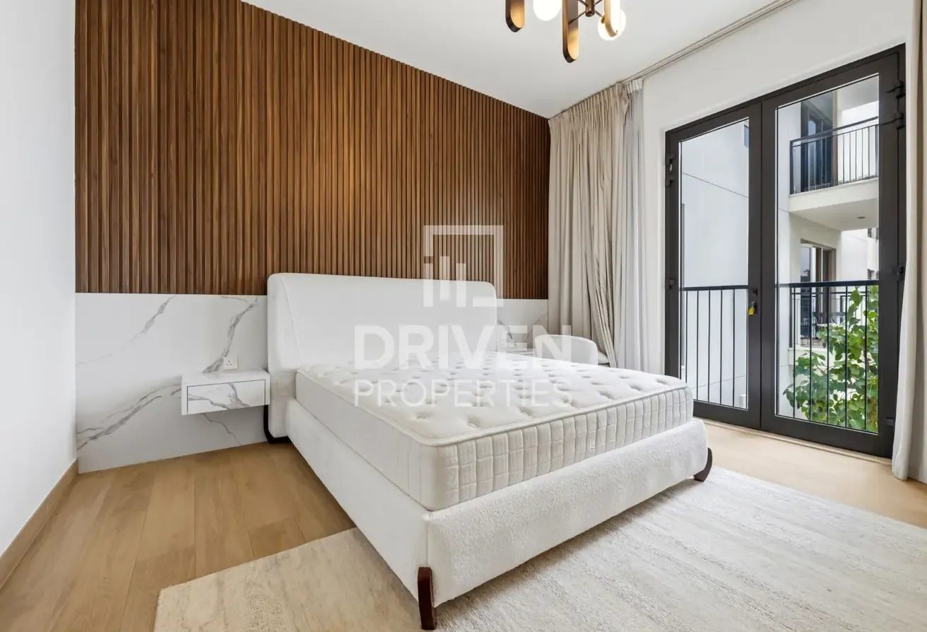 Partial Sea View | Furnished | Partially Upgraded
