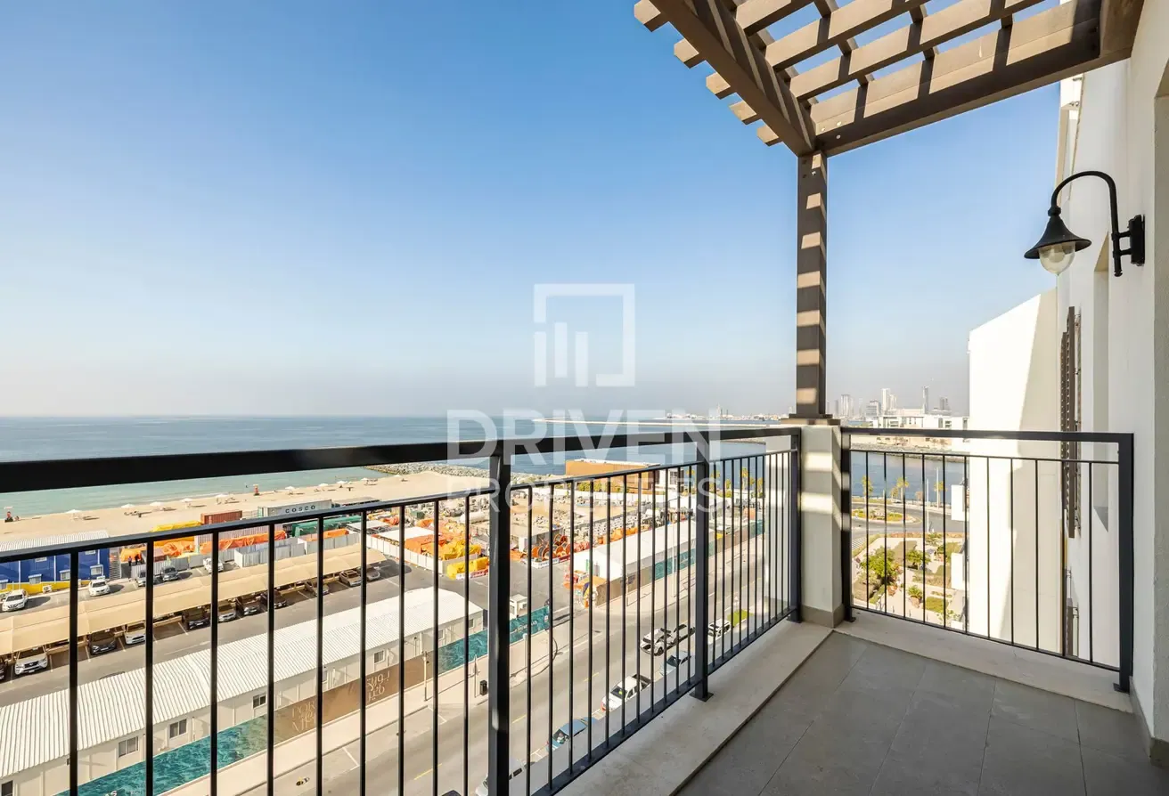 Higher Floor | Unobstructed Views | Facing Beach