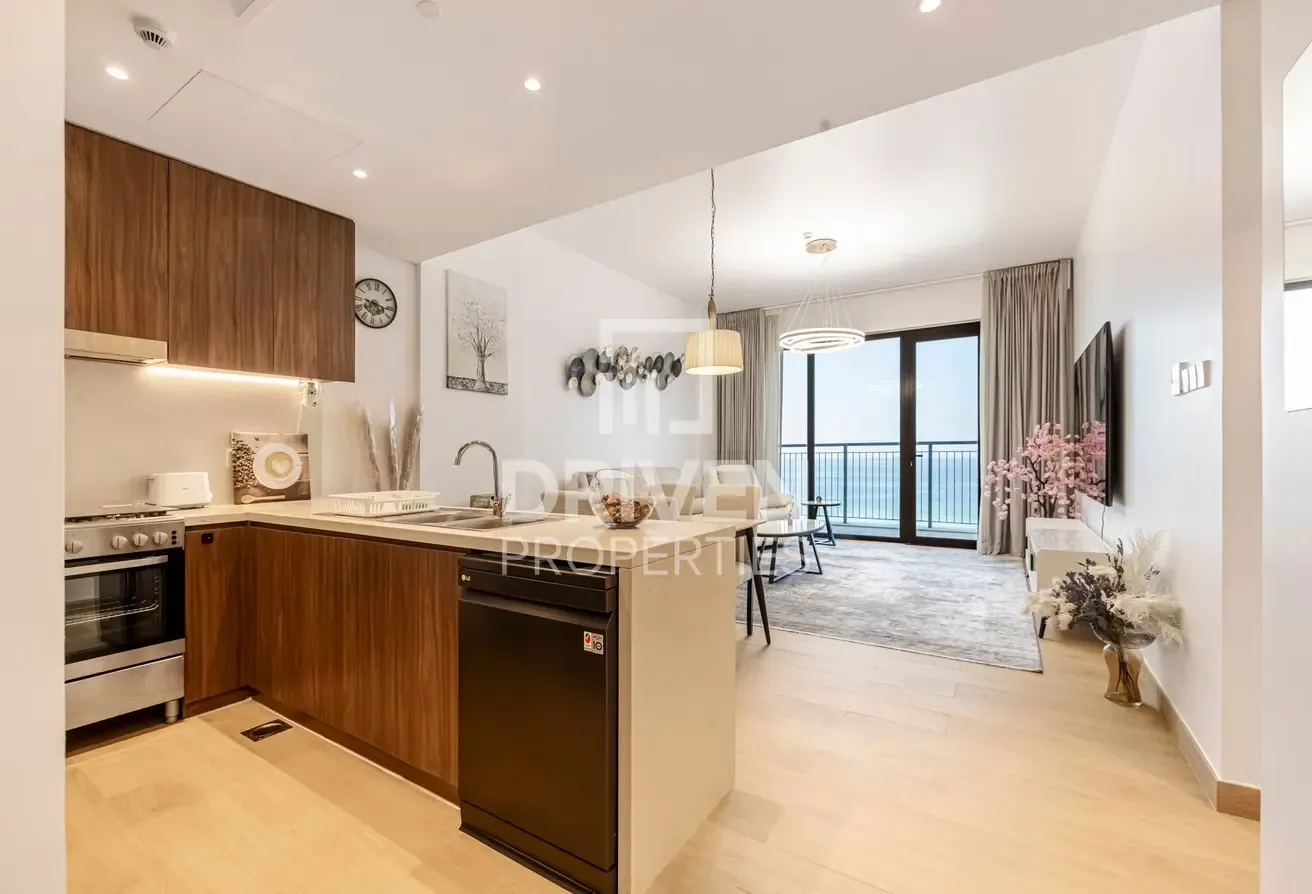 Higher Floor | Unobstructed Views | Facing Beach