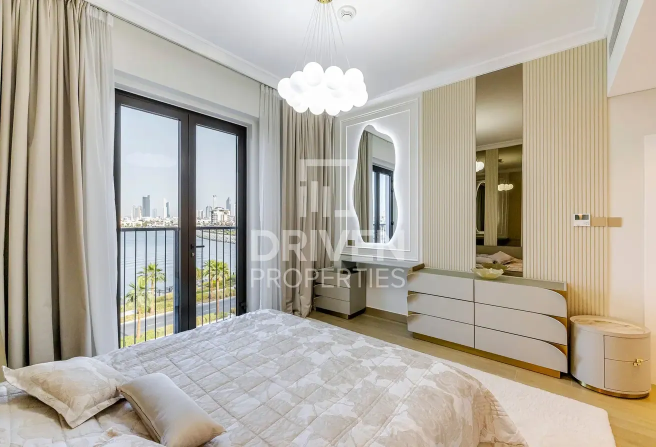 Fully Furnished and Modern | Stunning View